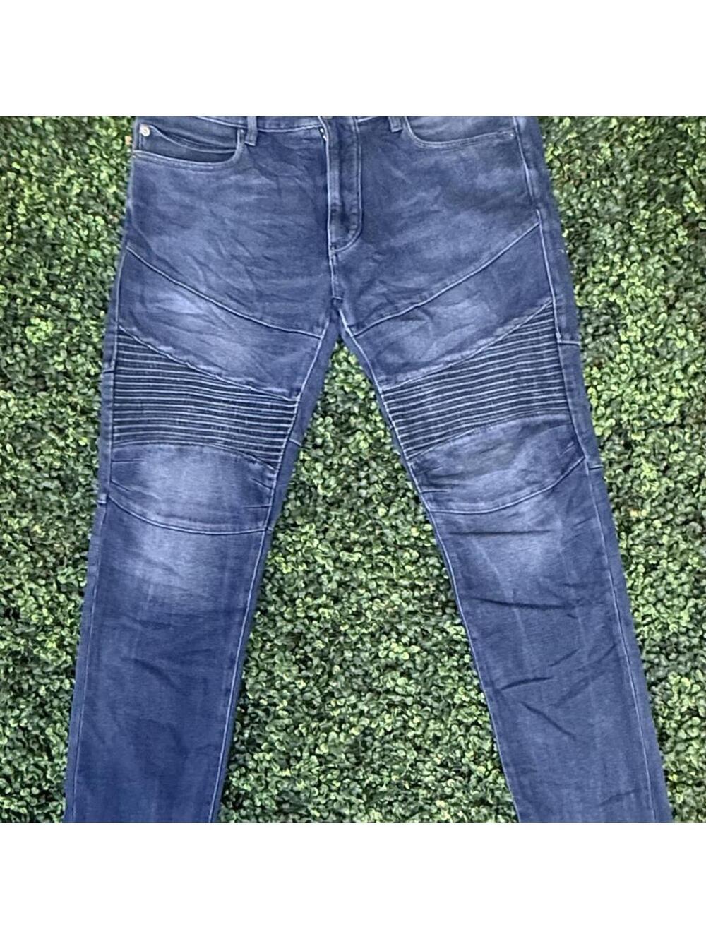 True Religion men’s moto/biker jeans Like-new condition !